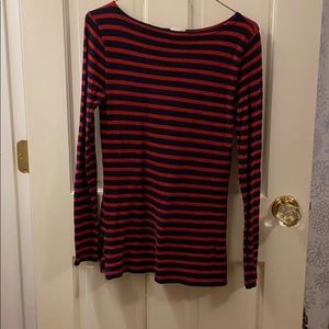 Crew neck long sleeve shirt